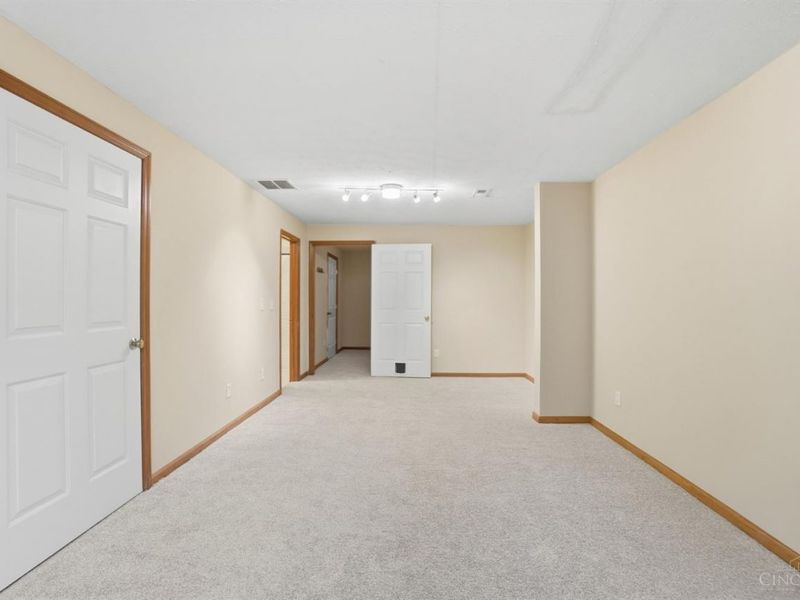 1264 Kables Mill Drive, Sugarcreek Twp, OH 45305 Photo 54
