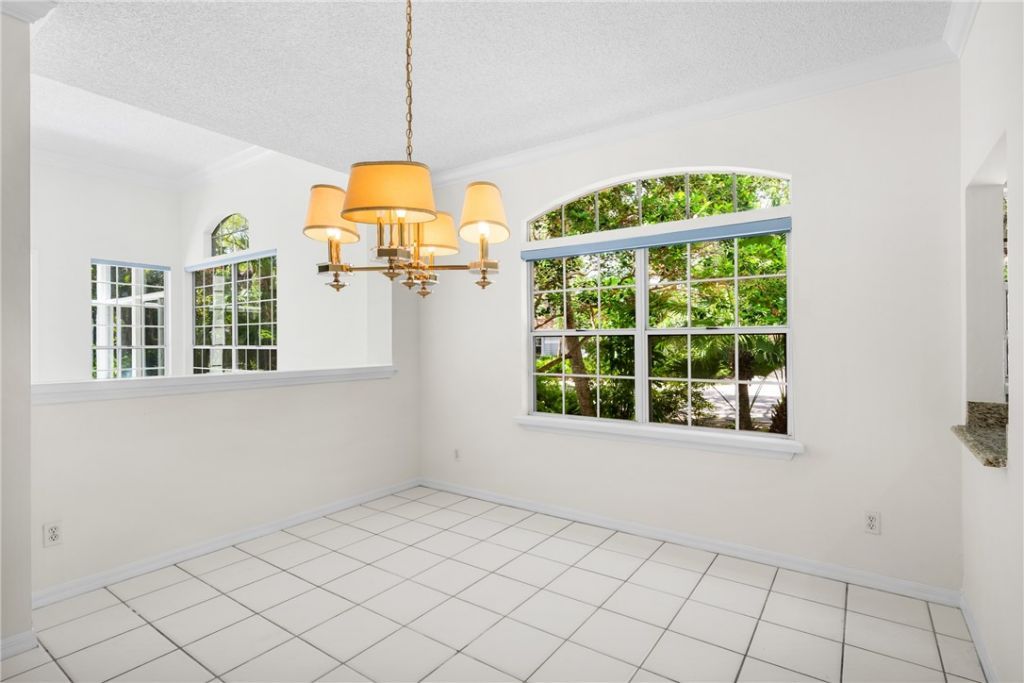 8861 Lakeside Circle, Vero Beach, FL 32963 Photo