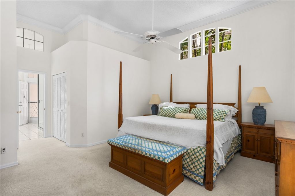 8861 Lakeside Circle, Vero Beach, FL 32963 Photo