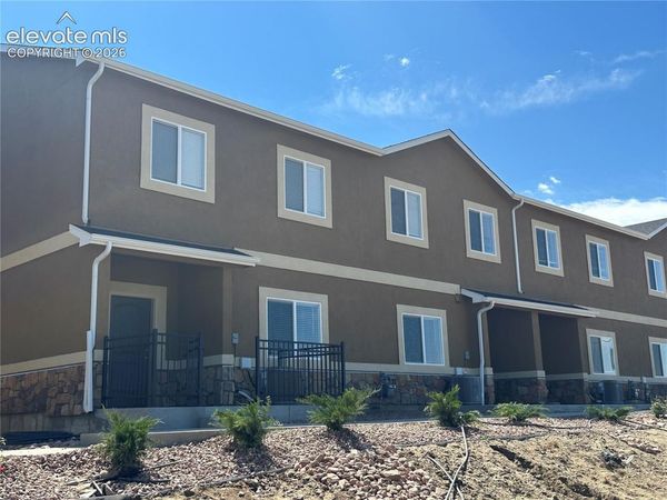 1718 Sandtoft Heights, Colorado Springs, CO 80951