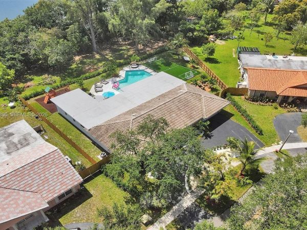 1960 SW 51st Ter , Plantation, FL 33317