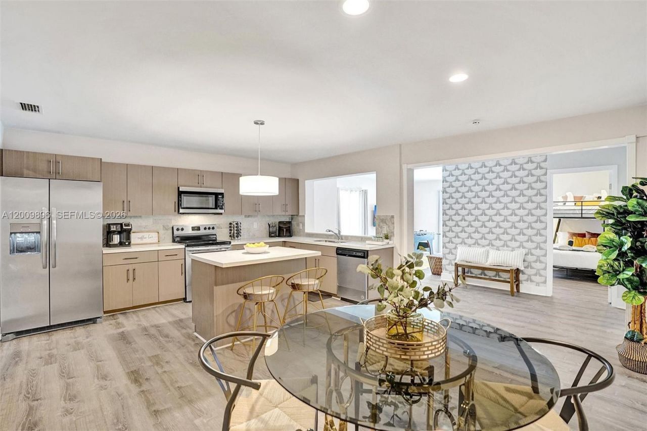 1960 SW 51st Ter , Plantation, FL 33317 Photo