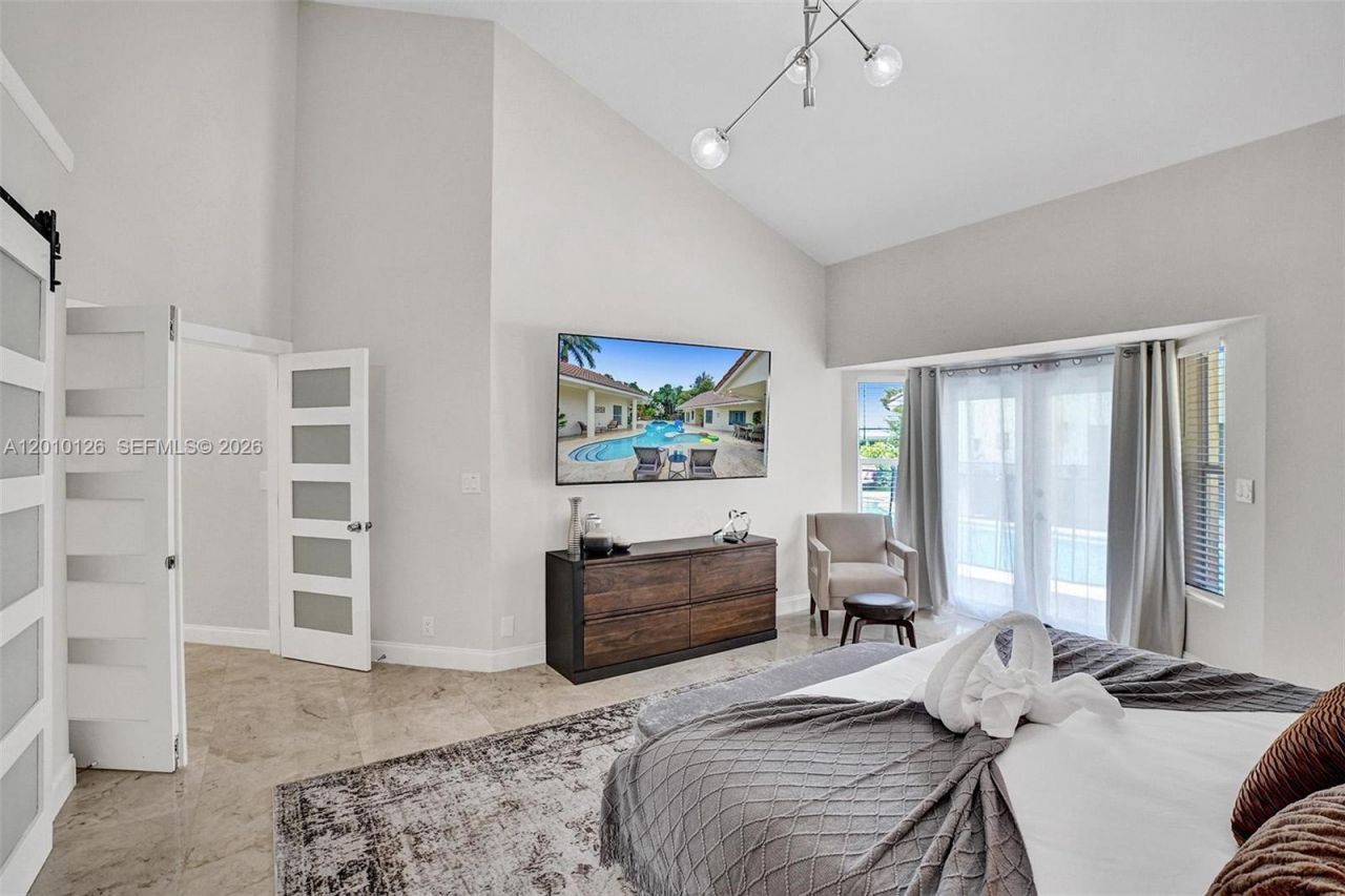 16301 SW 62nd St , Southwest Ranches, FL 33331 Photo