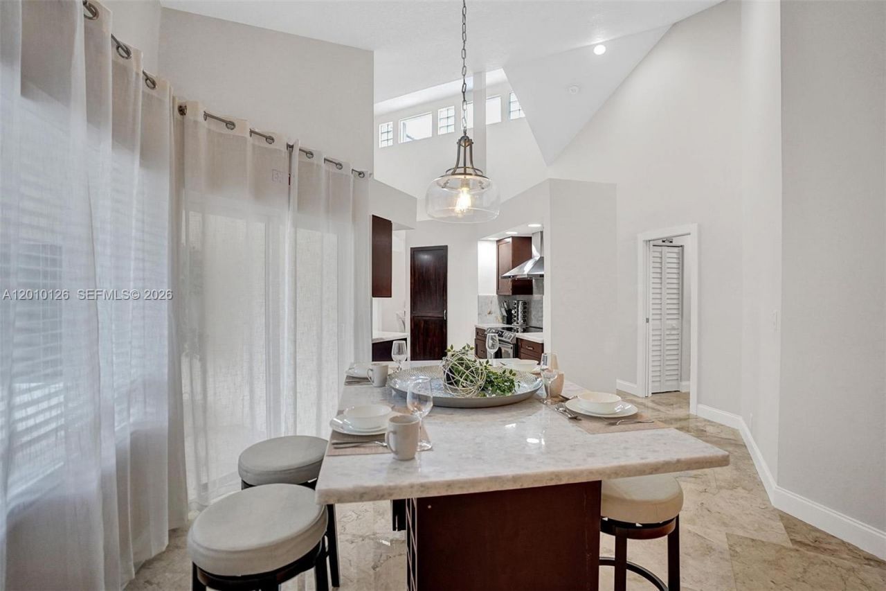 16301 SW 62nd St , Southwest Ranches, FL 33331 Photo