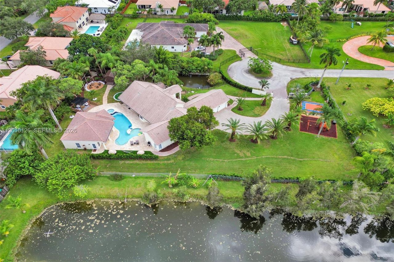 16301 SW 62nd St , Southwest Ranches, FL 33331 Photo