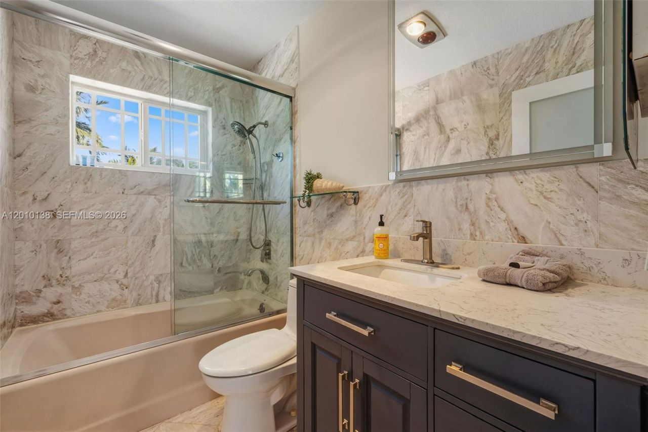 74049 Overseas , Islamorada, FL 33036 Photo