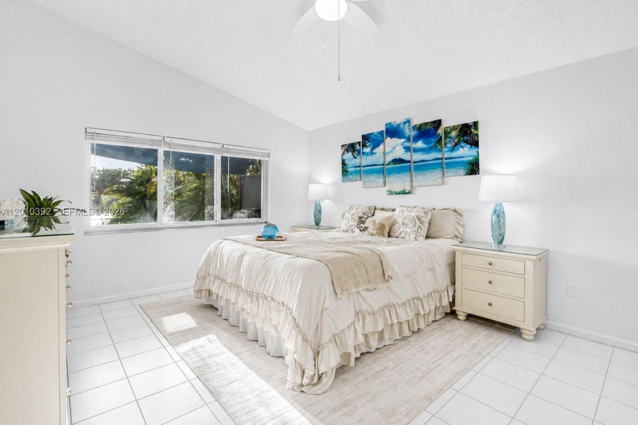 214 SW 180th Ave, Pembroke Pines, FL 33029 Photo