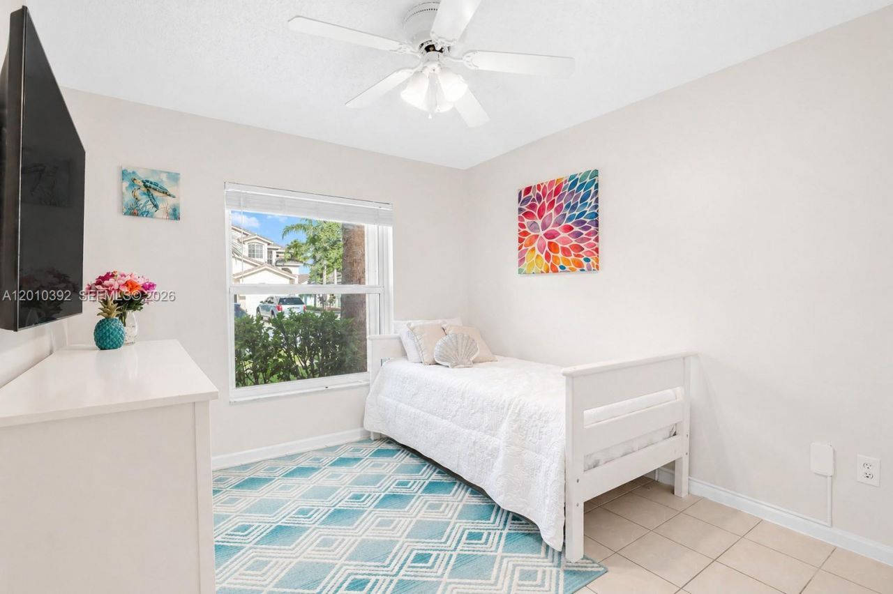 214 SW 180th Ave, Pembroke Pines, FL 33029 Photo