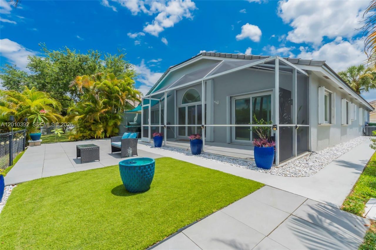 214 SW 180th Ave, Pembroke Pines, FL 33029 Photo