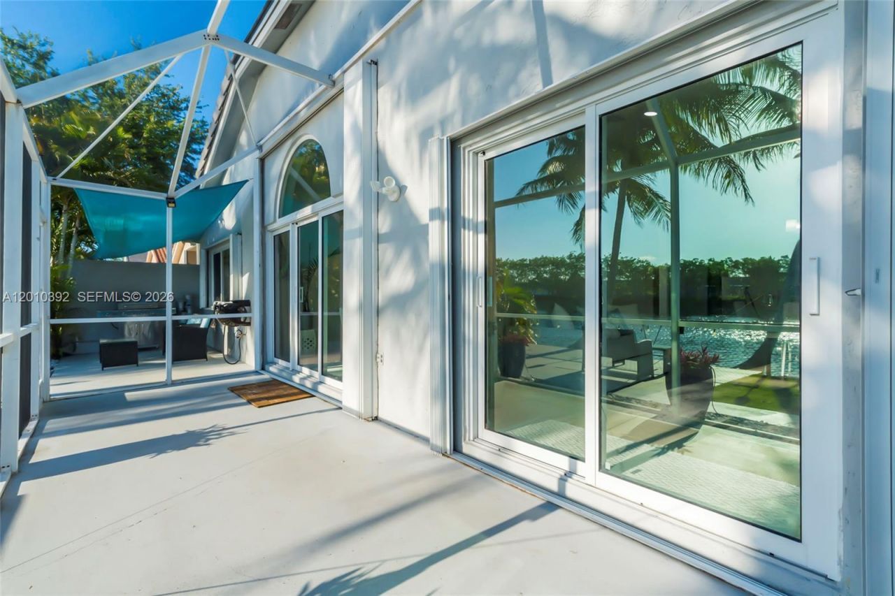 214 SW 180th Ave, Pembroke Pines, FL 33029 Photo