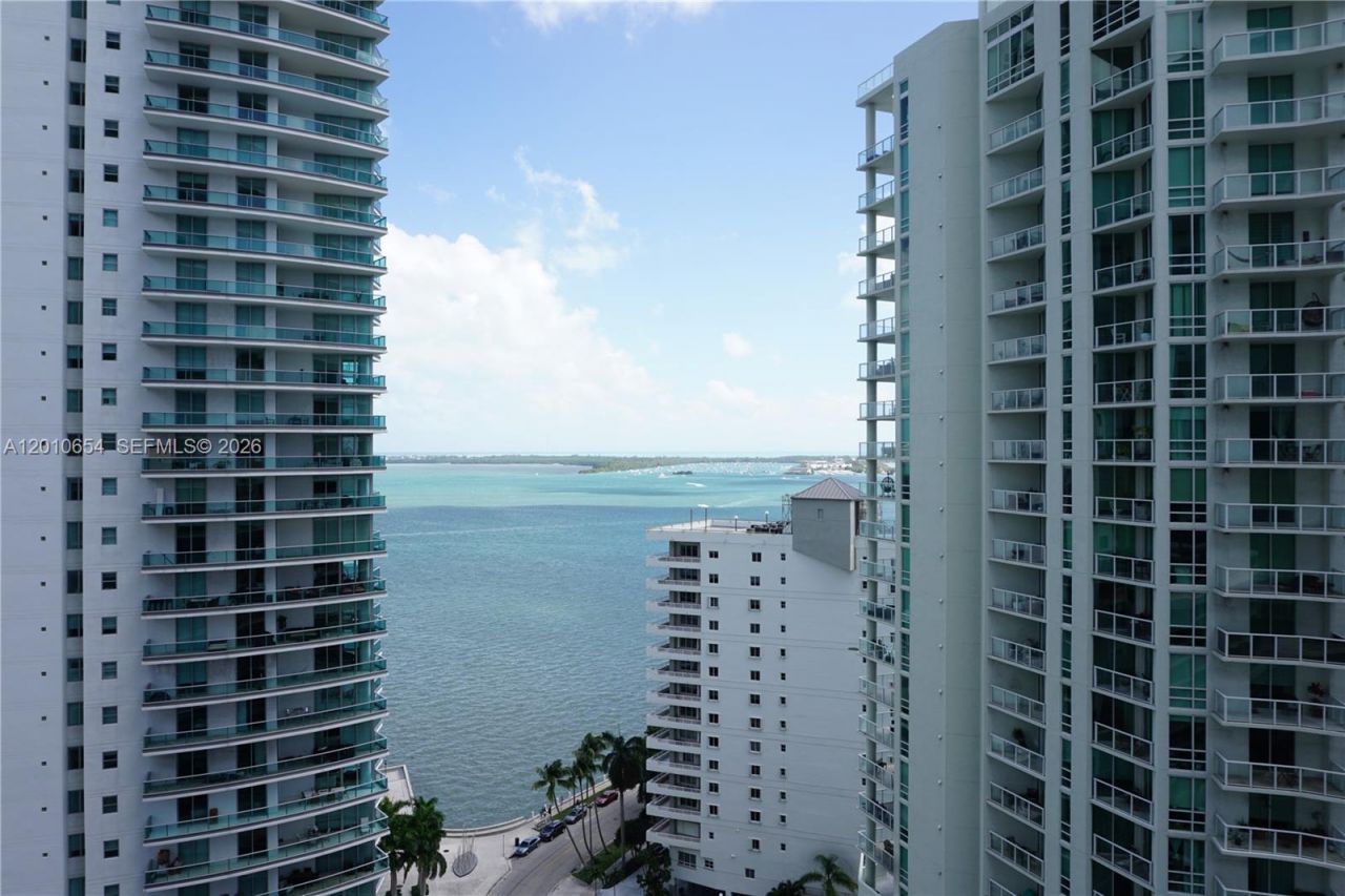 1300 Brickell Bay Dr, Unit 1904, Miami, FL 33131 Photo