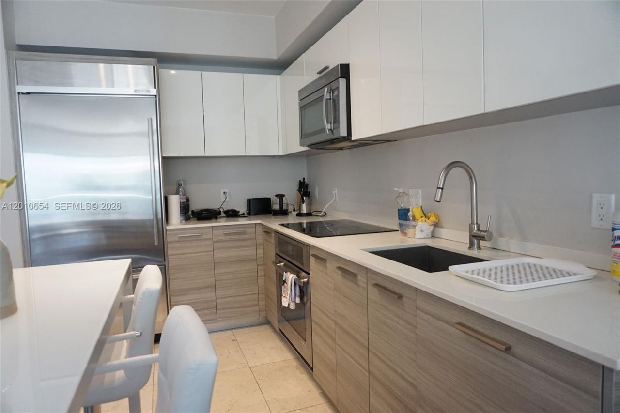 1300 Brickell Bay Dr, Unit 1904, Miami, FL 33131 Photo