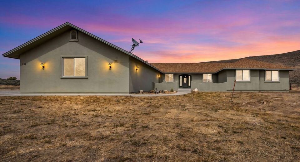 295 Descanso Lane, Sparks, NV 89441 Photo