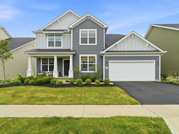 1930 Cavolo Drive, Hilliard, OH 43026