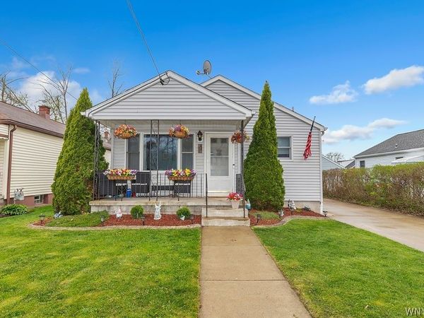 828 93rd Street , Niagara Falls, NY 14304