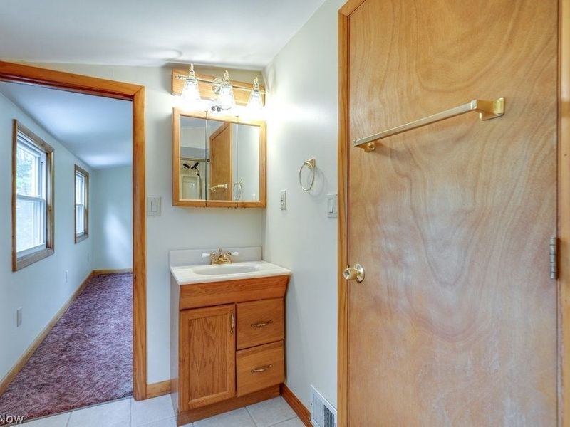 7086 MacKenzie Road, Olmsted Township, OH 44138 Photo 26