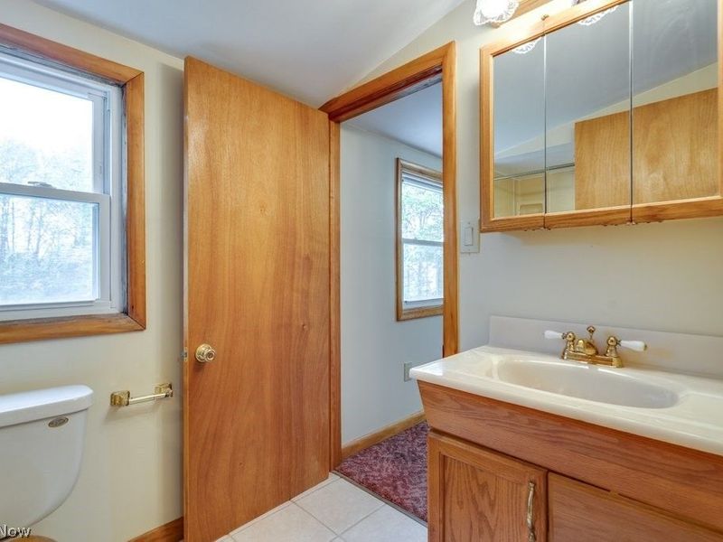 7086 MacKenzie Road, Olmsted Township, OH 44138 Photo 27