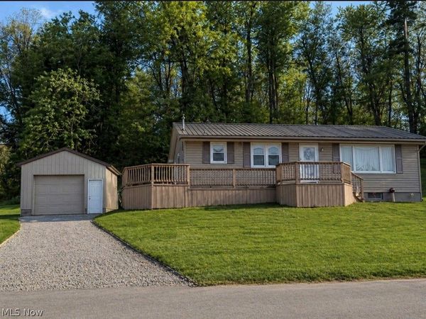 1182 Potts Lane , Zanesville, OH 43701