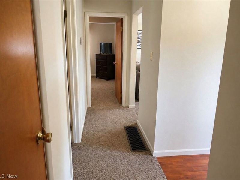 1182 Potts Lane, Zanesville, OH 43701 Photo 21