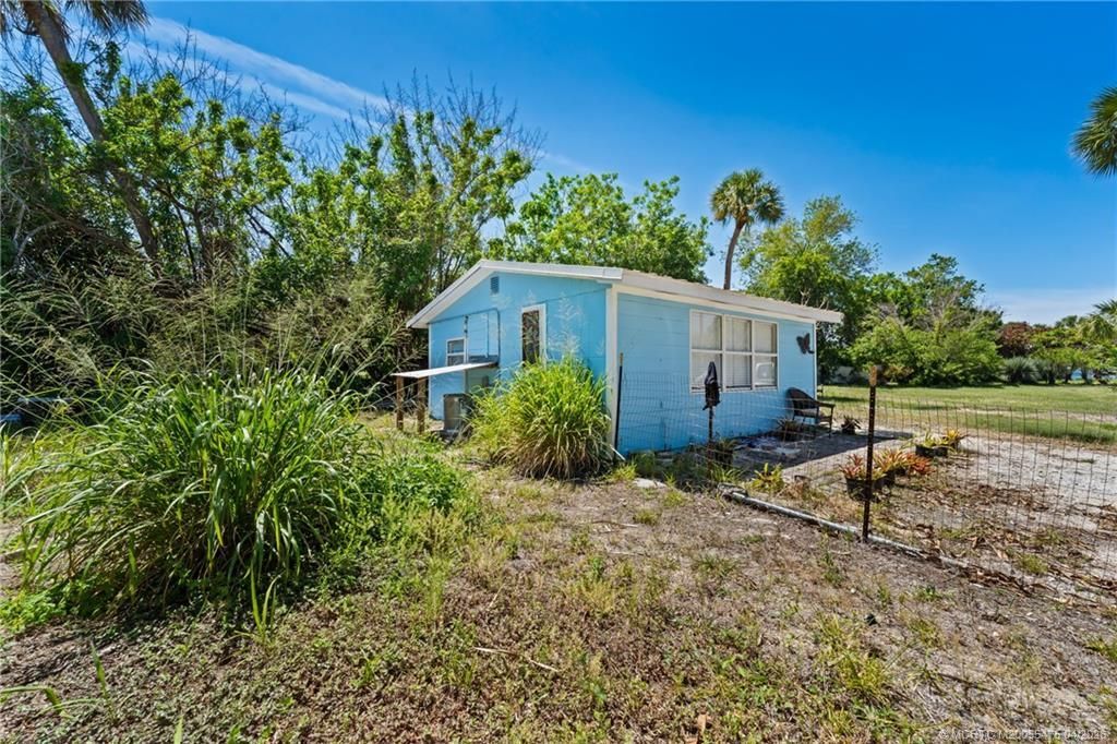 2614 NE Palm Avenue, Jensen Beach, FL 34957 Photo