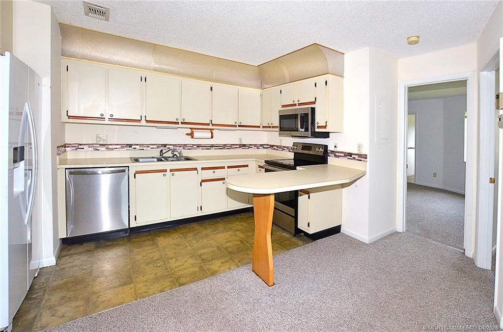 1999 NE Collins Circle, Unit 3-80, Jensen Beach, FL 34957 Photo