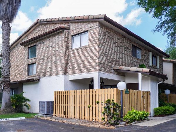 12471 NW 3rd Street, Unit D1, Plantation, FL 33325