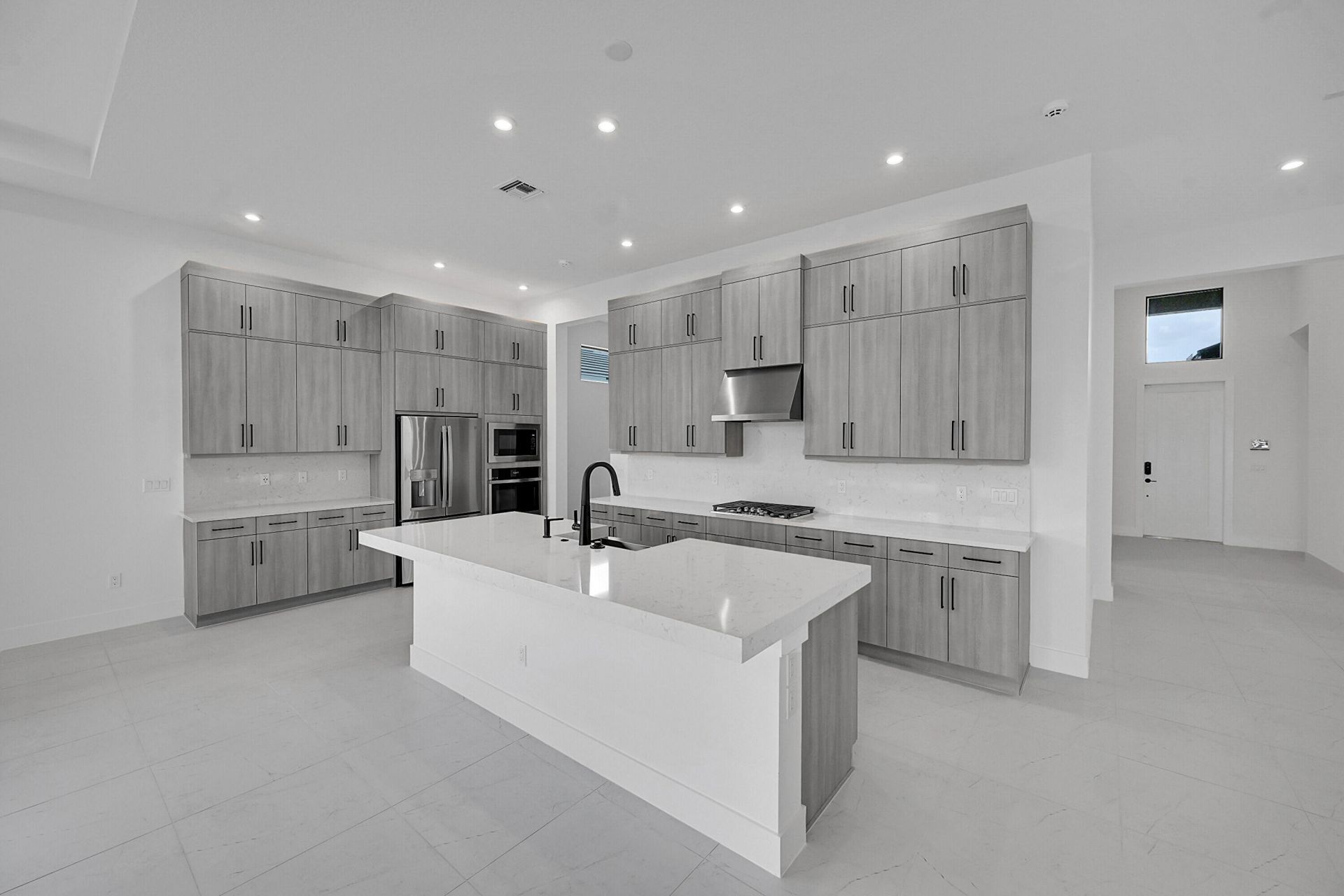 9520 St Germain Drive, Palm Beach Gardens, FL 33412 Photo