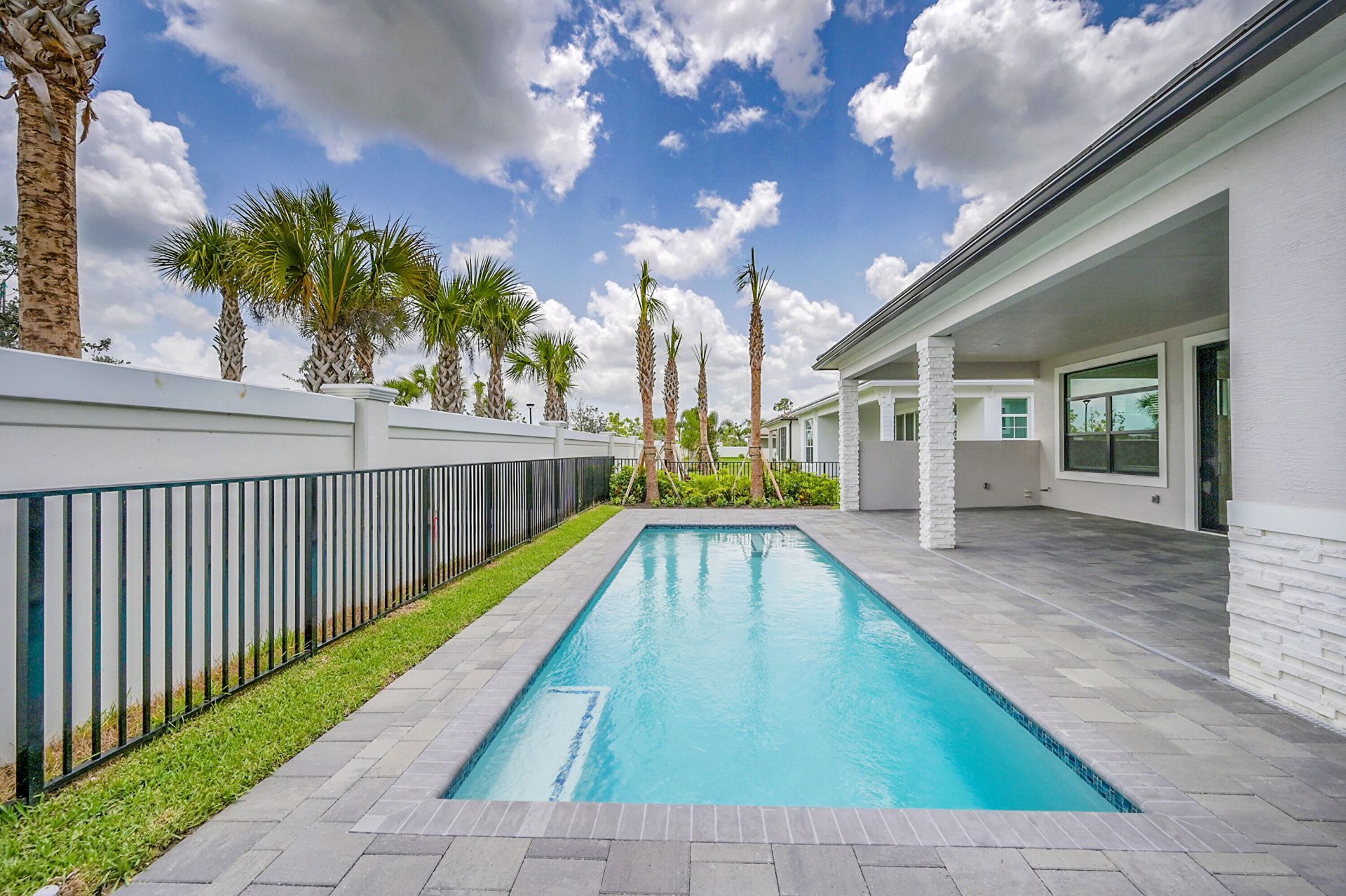 9520 St Germain Drive, Palm Beach Gardens, FL 33412 Photo