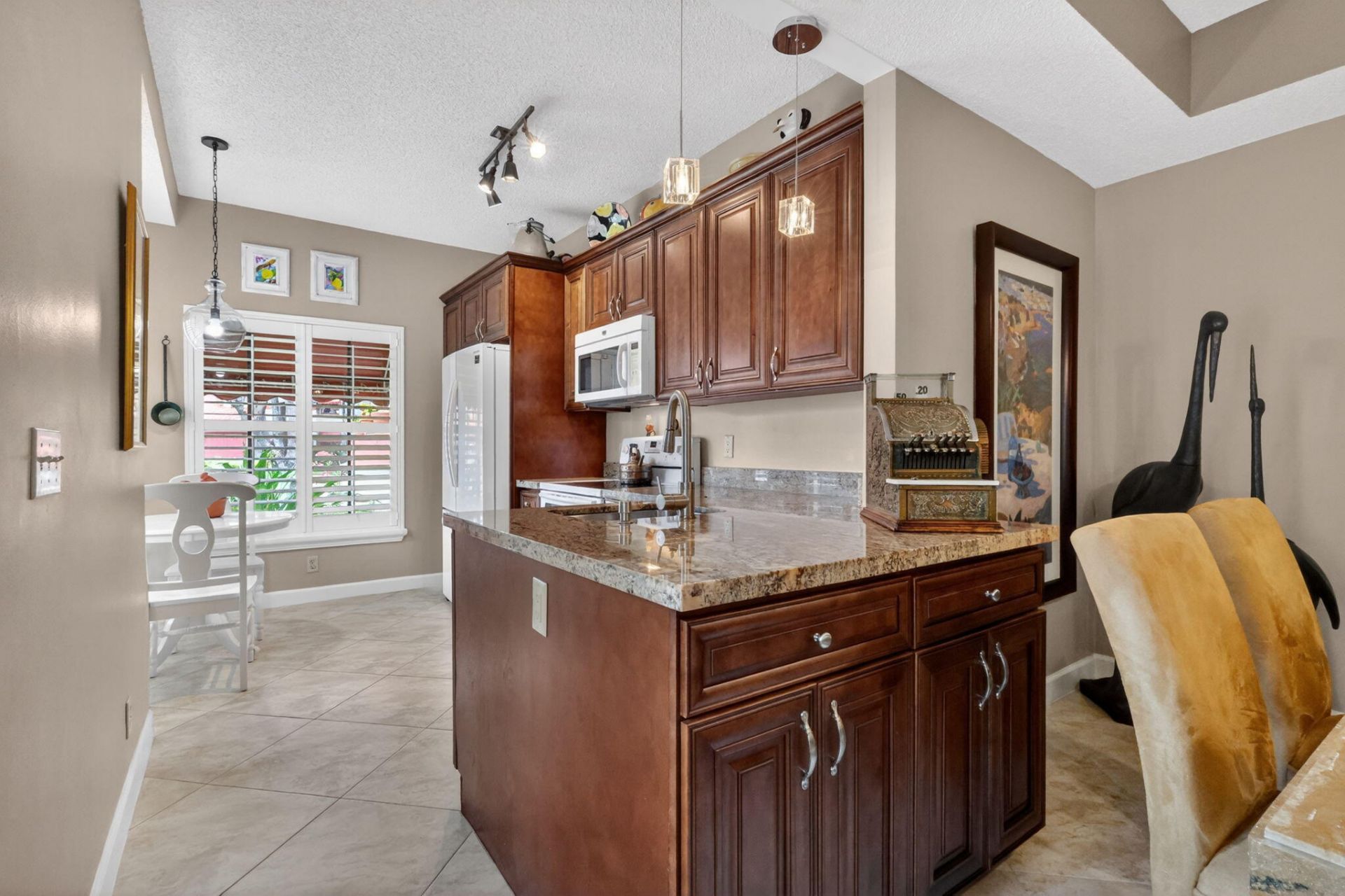 7856 Lexington Club Boulevard, Unit B, Delray Beach, FL 33446 Photo