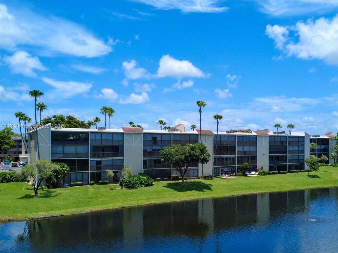 14360 Strathmore Lane, Unit 203, Delray Beach, FL 33446 Photo