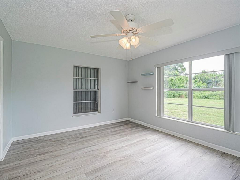 136 16th Avenue, Vero Beach, FL 32962 Photo