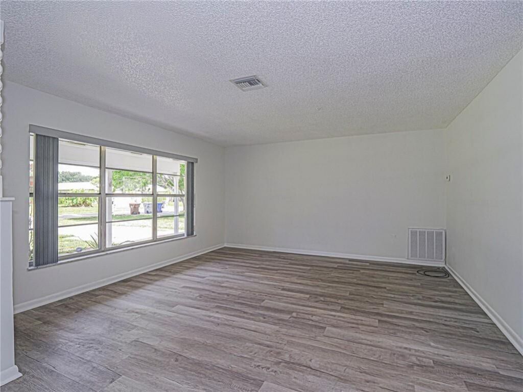 136 16th Avenue, Vero Beach, FL 32962 Photo