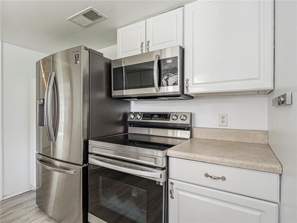136 16th Avenue, Vero Beach, FL 32962 Photo