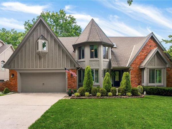 8304 W 99th Street, Overland Park, KS 66212
