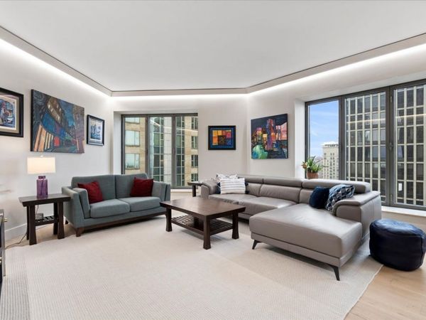 950 N Michigan Avenue , Unit 2804, Chicago, IL 60611
