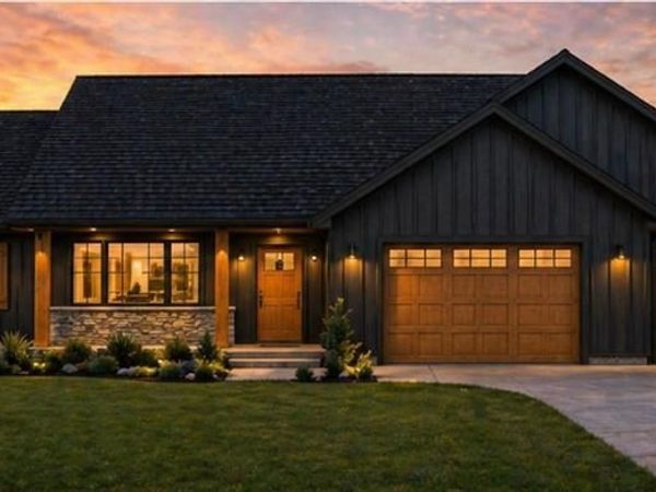 2528 BREEZEWOOD LANE, Neenah, WI 54956