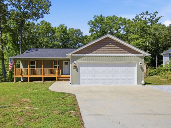 2704 Quarles Road, Rocky Face, GA 30740