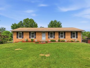 168 Peachtree Drive, Versailles, KY 40383