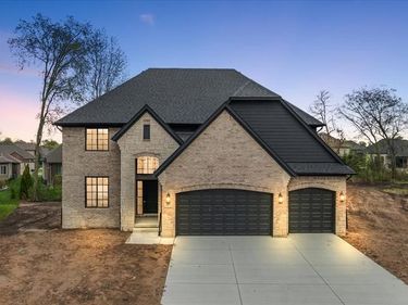 50318 Mistwood Drive, Macomb Twp, MI 48042