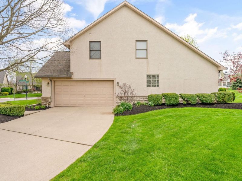 912 Linworth Village Drive, Columbus, OH 43235 Photo 11