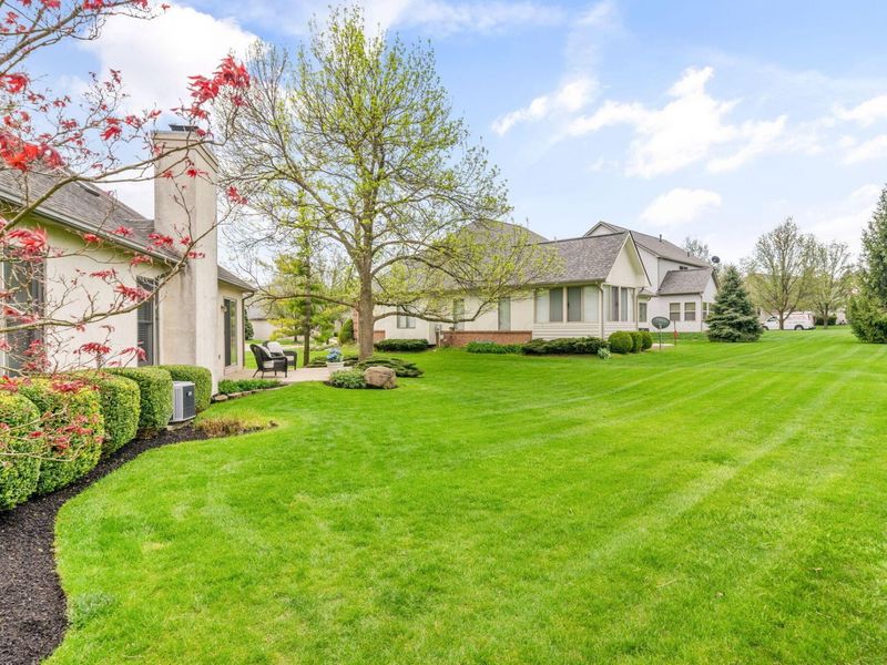 912 Linworth Village Drive, Columbus, OH 43235 Photo 12