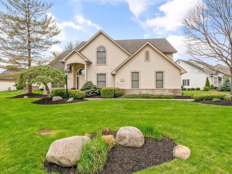 912 Linworth Village Drive, Columbus, OH 43235 Photo 4