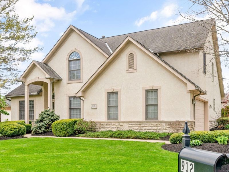 912 Linworth Village Drive, Columbus, OH 43235 Photo 7
