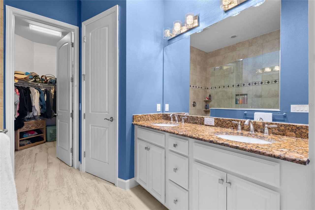 319 Compass Point Drive, Unit 201, Bradenton, FL 34209 Photo