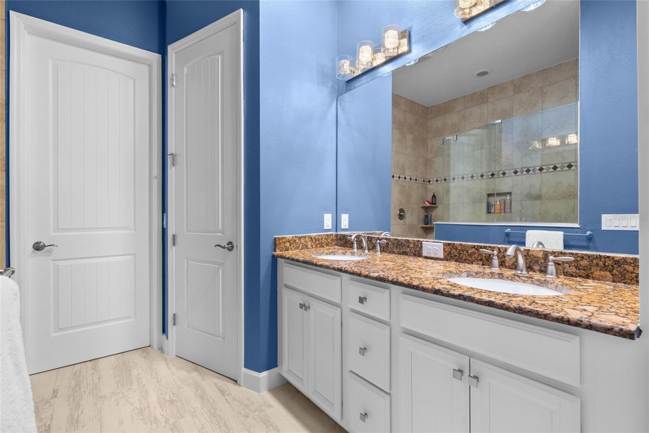 319 Compass Point Drive, Unit 201, Bradenton, FL 34209 Photo