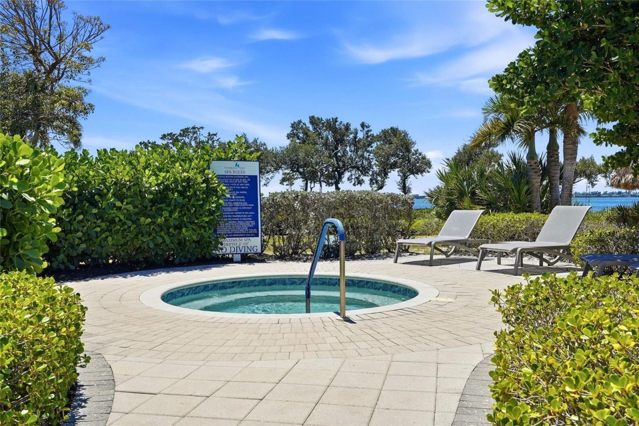 319 Compass Point Drive, Unit 201, Bradenton, FL 34209 Photo