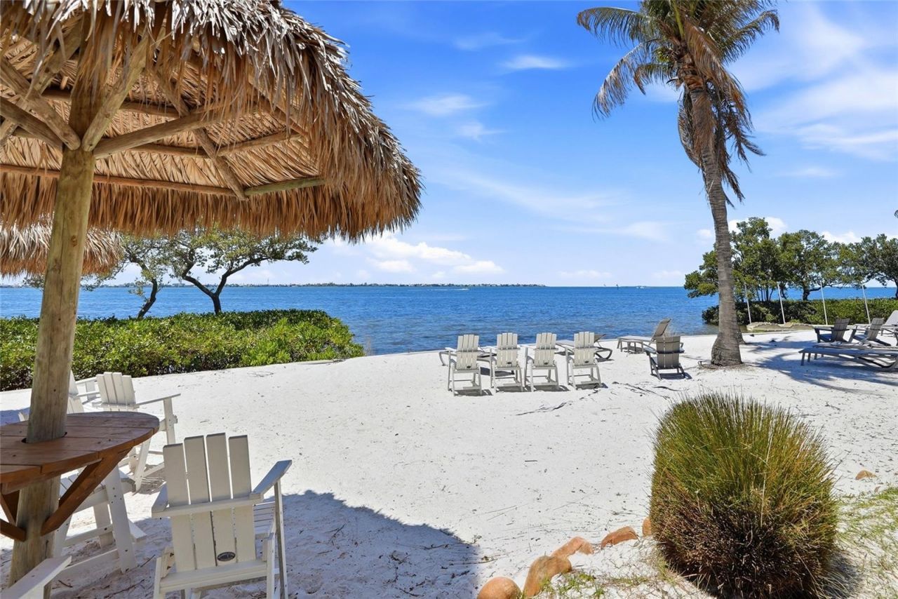 319 Compass Point Drive, Unit 201, Bradenton, FL 34209 Photo
