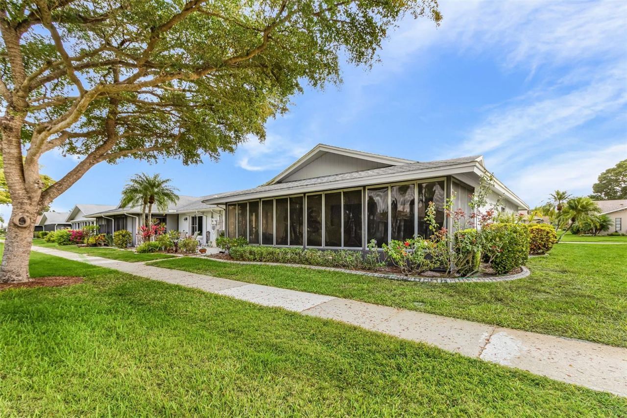 5685 Baden Court, Fort Myers, FL 33919 Photo