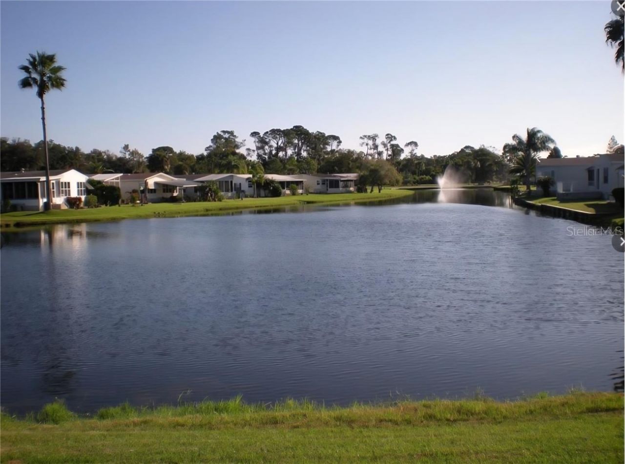 94 Newcastle Boulevard, Haines City, FL 33844 Main Photo