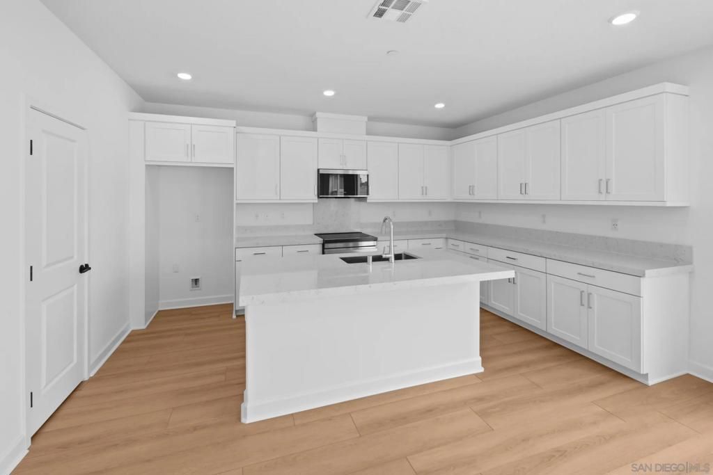 10252 Riverhill Lane, Lakeside, CA 92040 Main Photo